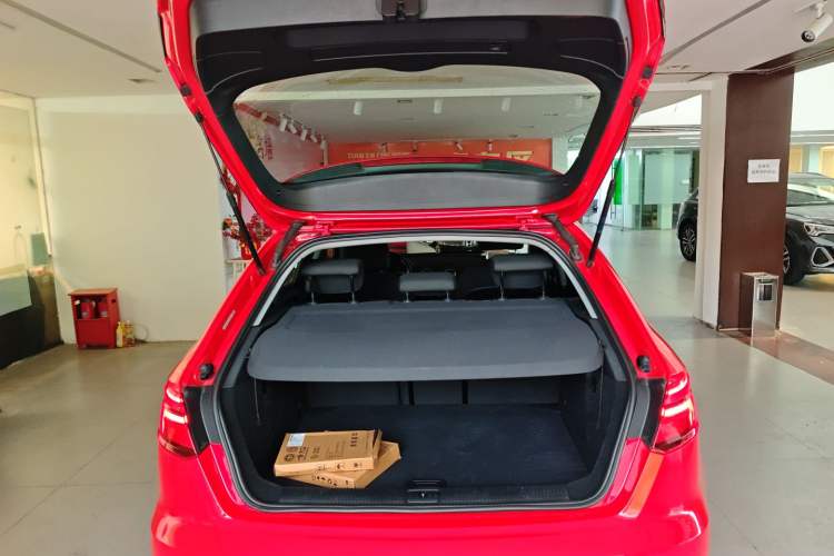 Used Audi A3 2019 Sportback 35 TFSI Ambition China VI Trunk