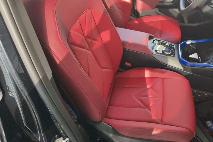 Used BMW X3 2025 Model, Facelifted xDrive25L Luxury Package