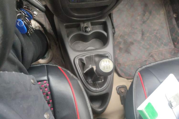 Used JAC Group Yueyue 2012 CROSS 1.0L Luxury Model