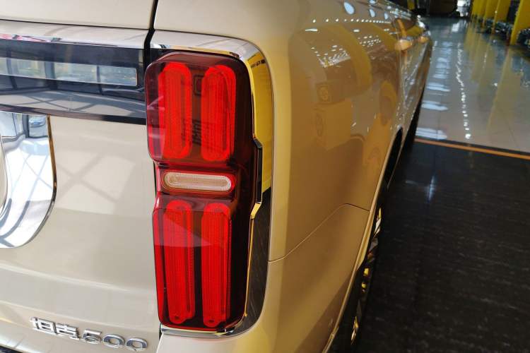 Used Tank 500 2023 3.0T Business Edition "Creation" Style 5 Seats Right Rear Taillight