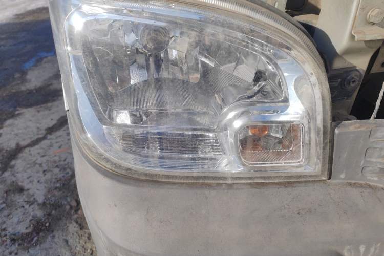 Used Wuling Zhiguang Small Truck 2019 1.2L Single Cab Right Front Headlight