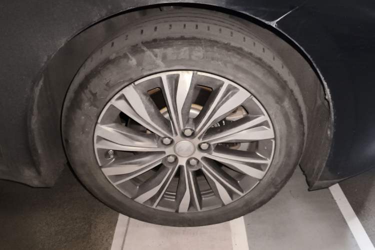 Used Hongqi E-QM5 2023 560km PLUS
