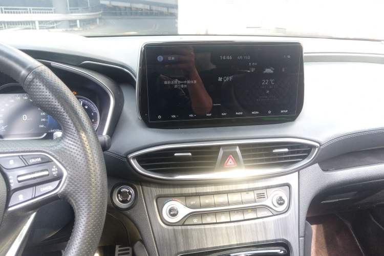 Used Hyundai Santa Fe 2019 380 TGDi DLX Automatic 2WD Prestige PLUS China V Standard Audio And AC Panel