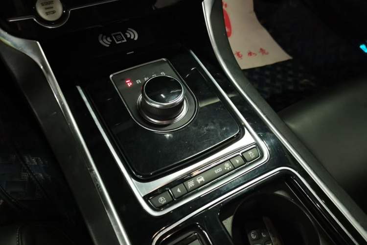 Used Jaguar XEL 2019 2.0T 250 PS Premium Edition