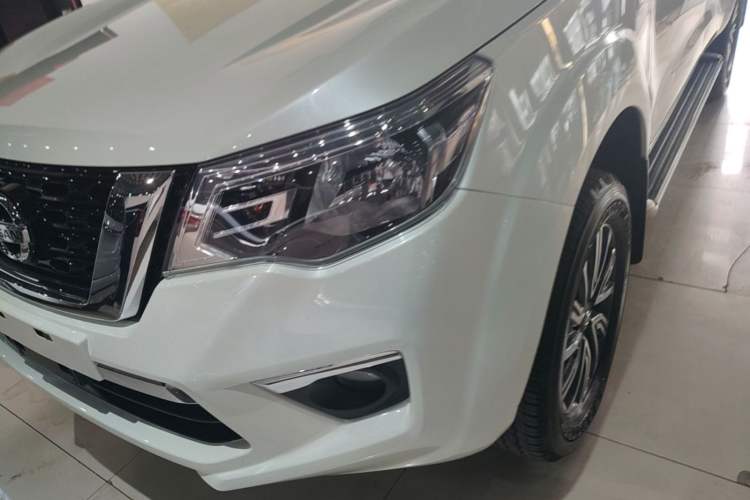 Used Nissan Terra 2020 2.5L XL Upper 4WD Automatic Four-Wheel Drive Luxury Edition Left Front Headlight