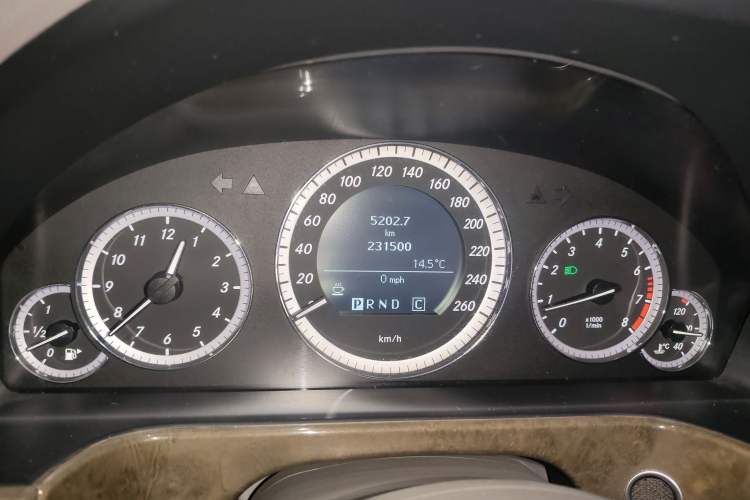 Used Mercedes-Benz E-Class 2010 E 200 CGI Elegant Model