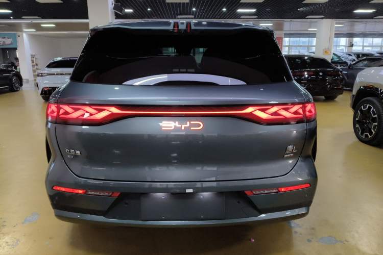 Used BYD Tang L 2025 EV with 670 km Range LiDAR and Premium Features Rear