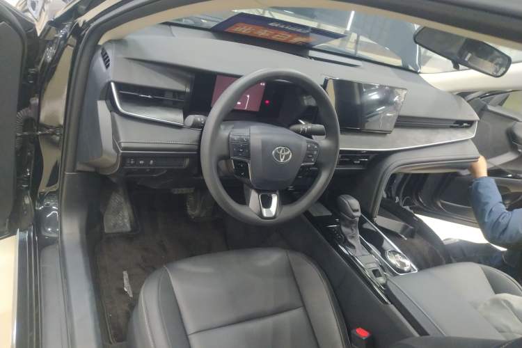 Used Toyota Camry 2024 Dual-Motor 2.0 HE Elite Edition