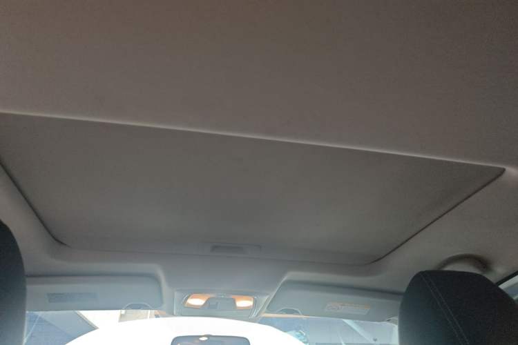 Used Venucia T90 2017 2.0L CVT Smart Edition