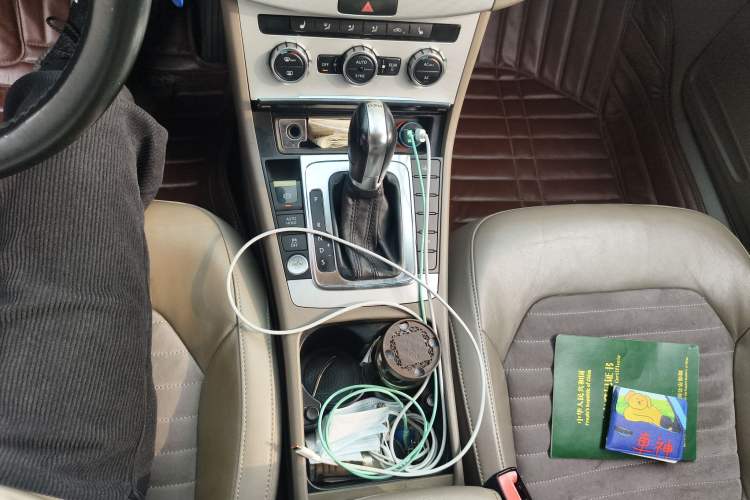 Used Volkswagen Magotan 2012 Facelift 2.0 TSI Prestige Model