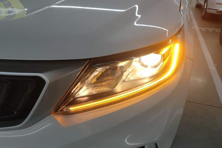 Used Geely Auto Vision X6 2020 1.4T CVT Luxury Edition
