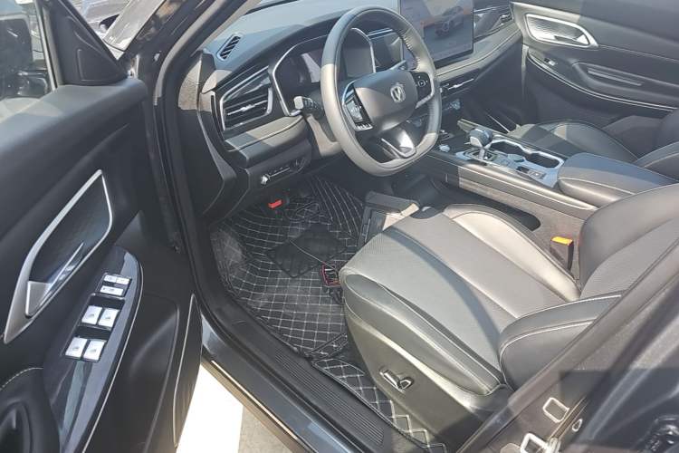 Used CHANGAN CS75 2026 Model PRO 1.5T DCT Prestige 7-Seater
