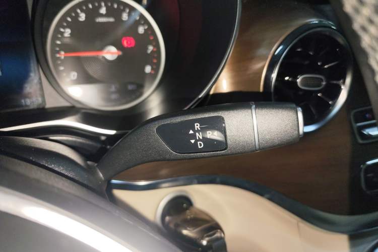 Used Mercedes-Benz V-Class 2022 V 260 L Long-wheelbase Luxury Edition
