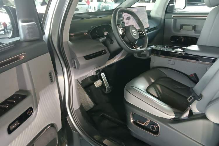 Used Zeekr MIX 2025 Long-Range Intelligent Driving Edition
