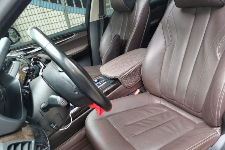 Used BMW X5 2017 xDrive28i Left Front Seat