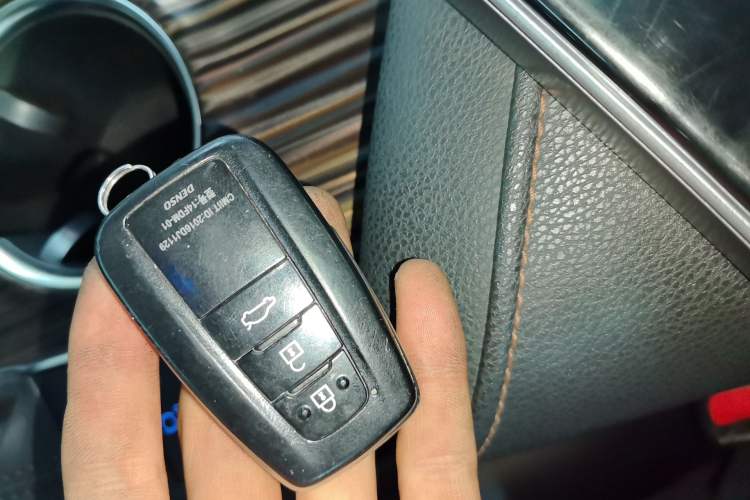 Used Toyota Camry 2018 2.0G Luxury Edition