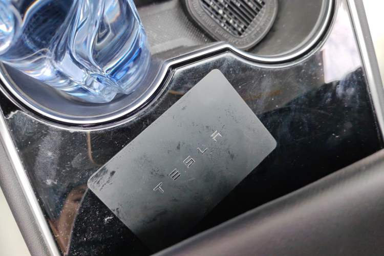 Used Tesla Model 3 2020 Long-Range Rear-Wheel-Drive Version