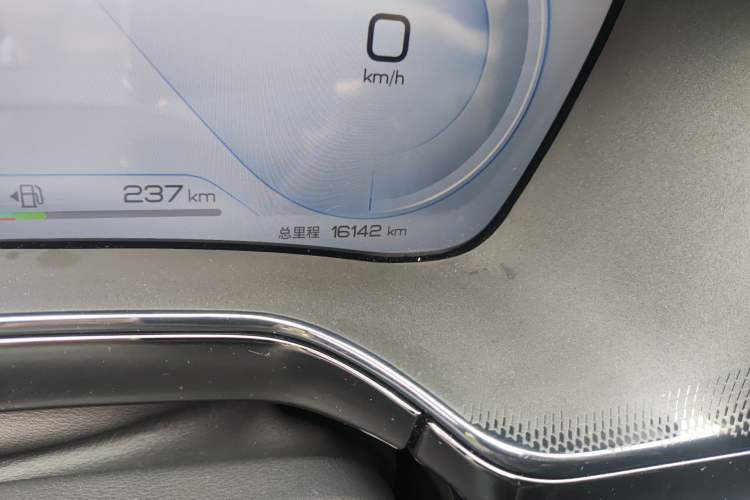 Used BYD Tang New Energy 2023 DM-i Champion Edition 112KM Prestige Model Odometer Close Up