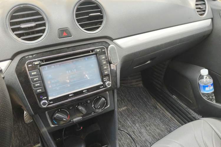 Used Volkswagen Jetta 2013 1.6L Manual Comfort Model