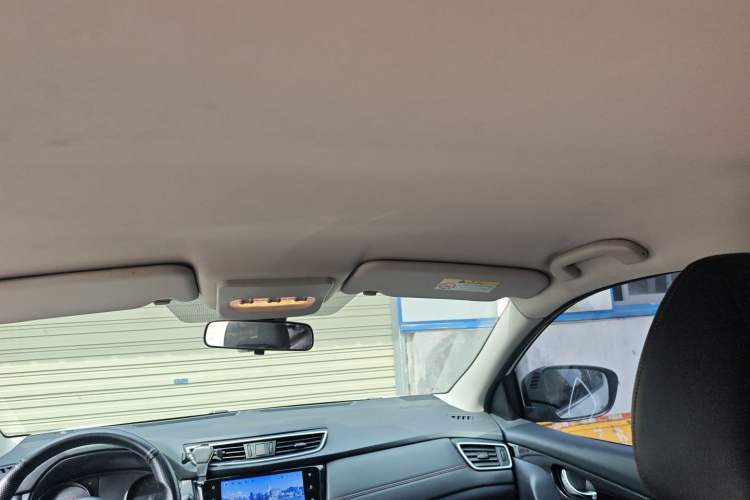 Used Nissan Qashqai 2022 2.0L CVT XV Smart Enjoyment Version Headliner