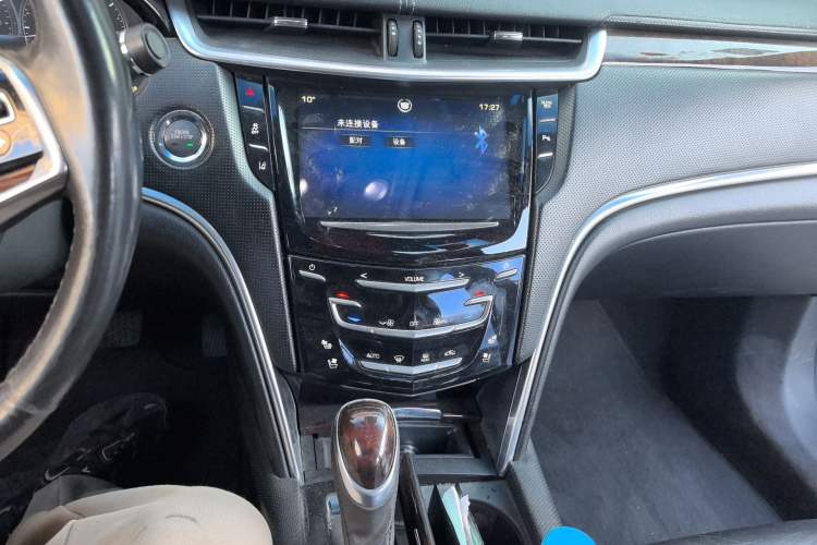 Used Cadillac XTS 2013 28T Leading Model Audio And AC Panel