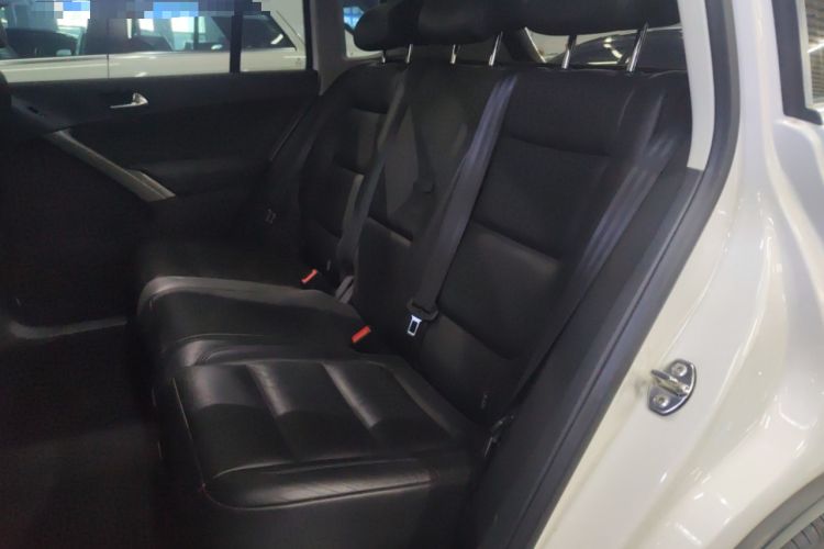 Used Volkswagen Tiguan 2012 1.8TSI Automatic Two-Wheel Drive Elite Edition Left Rear Seat
