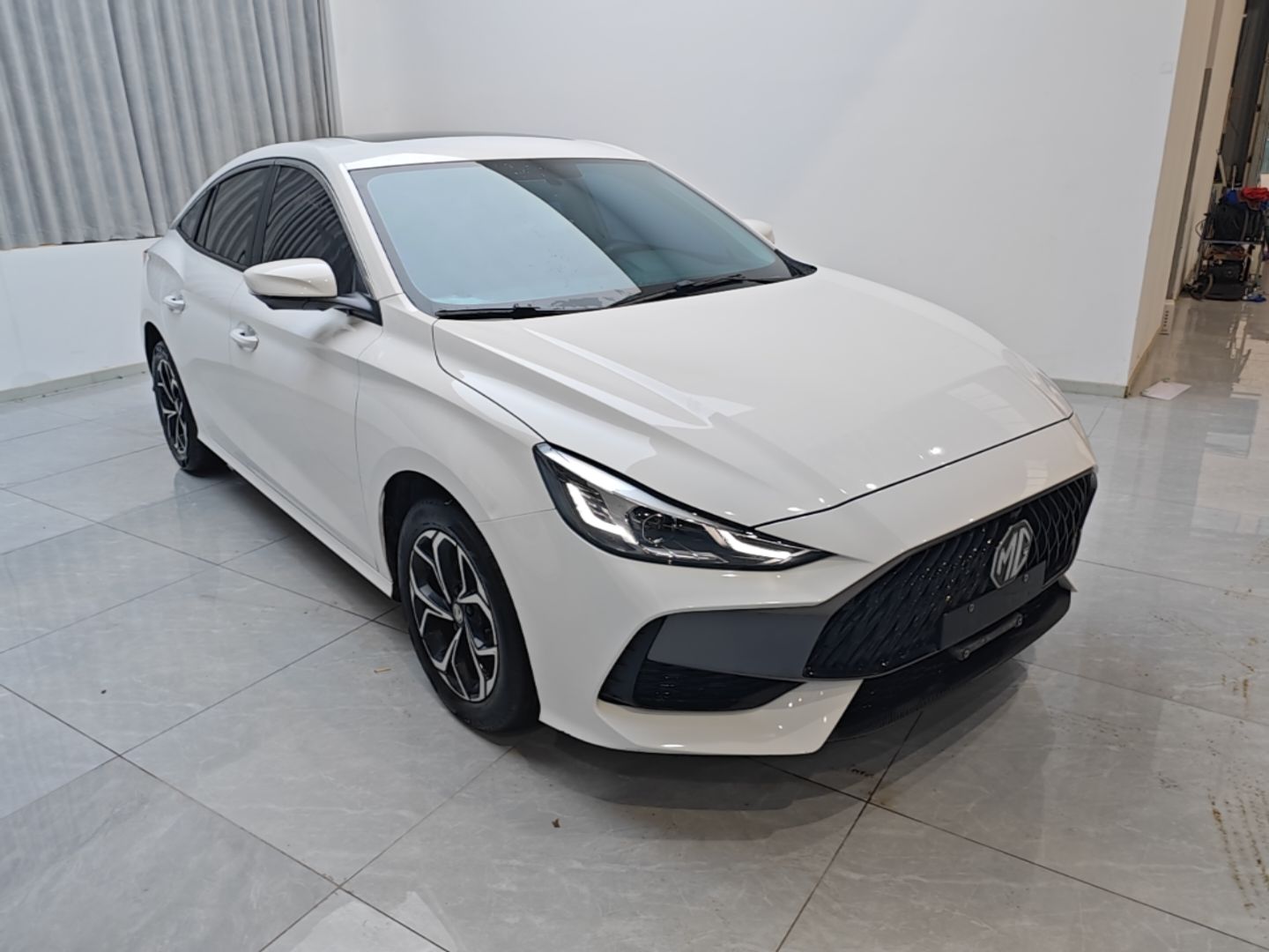 MG 5 2023 180 DVVT CVT Luxury Edition — снимка 3