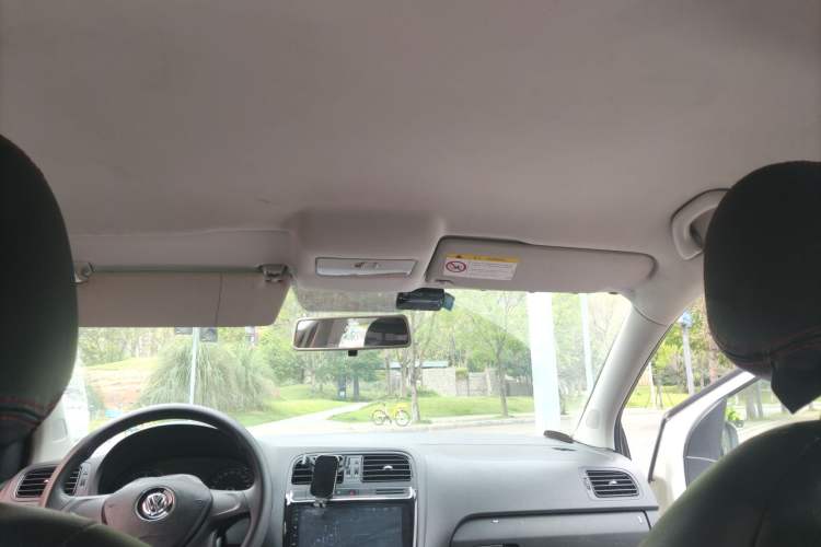 Used Volkswagen Polo 2014 1.4L Manual Fashion Edition