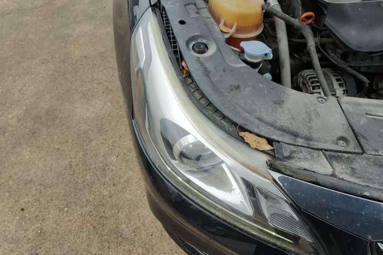 Used GAC Trumpchi GA8 2017 280T Deluxe Edition Right Front Headlight