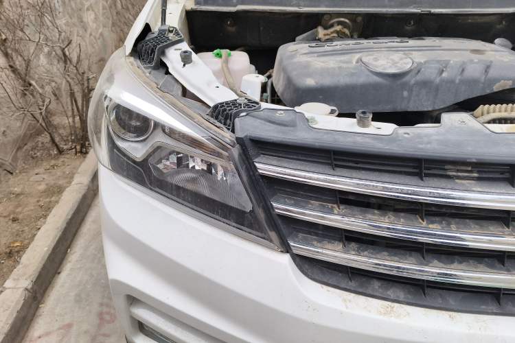 Used Dongfeng Fengon S560 2019 1.8L Manual Urban Model Right Front Headlight