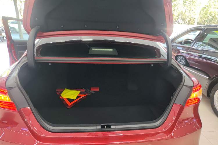 Used Toyota Camry 2018 2.0G Luxury Edition