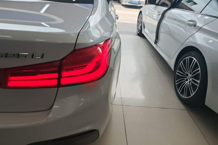 Used BMW 5 Series 2020 525Li M Sport Package
