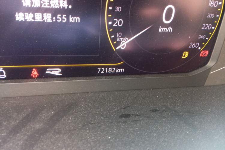 Used Volkswagen Tayron 2021 380TSI All-Wheel Drive R-Line Connected Version Odometer Close Up