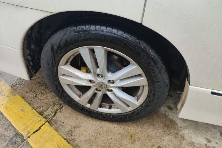 Used Nissan Quest 2015 3.5L SL
