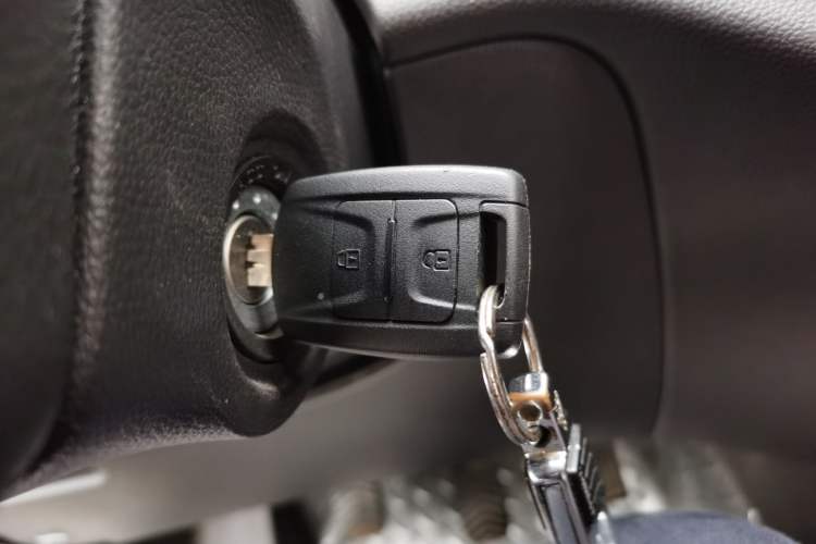 Used Wuling Hongguang V 2022 1.5L Enjoy Edition Electric-Powered LAR Vehicle Key