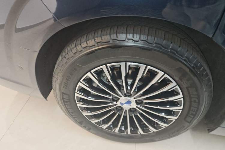 Used Denza D9 2022 DM-i 970 Four-Wheel Drive Flagship Model