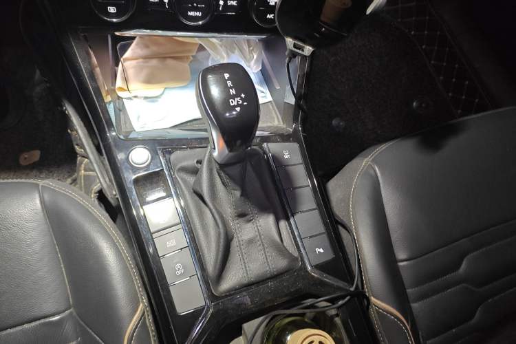 Used Volkswagen Passat 2019 330TSI Elite Edition China VI