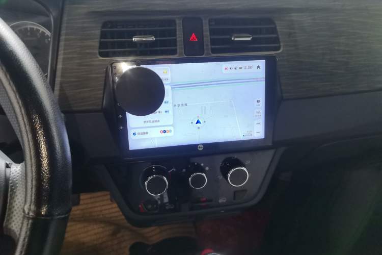 Used Jinbei Hiace X30 2023 1.5L Luxury Cargo Version 2/5-Seater SWC15M Audio And AC Panel