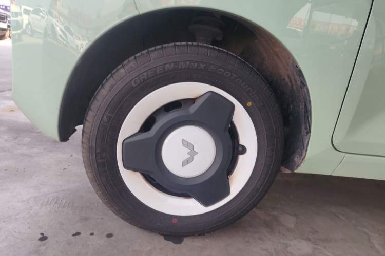 Used Wuling Hongguang MINIEV 2021 Macaron Sandwich Model 170 km Lithium Ternary