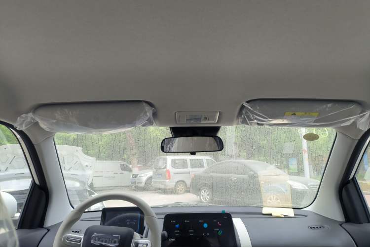 Used CHANGAN NEVO Lumin 2026 Model Treasure Edition 205km Passionate Beige Ningde