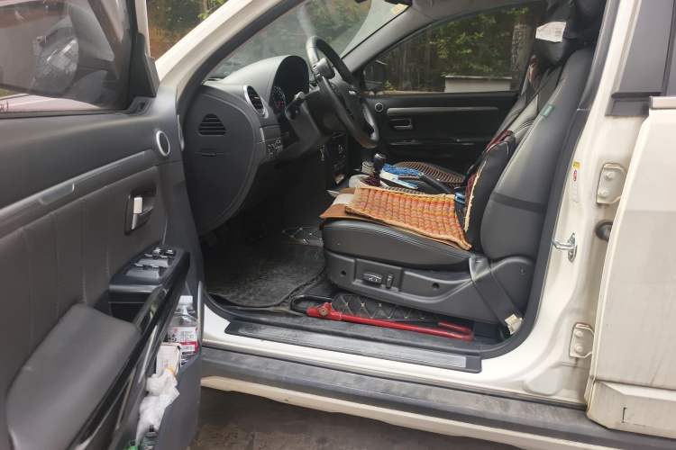 Used Haval H5 Classic 2018 Classic Edition 2.0T Diesel Manual 4x4 Prestige Model Driver Seat