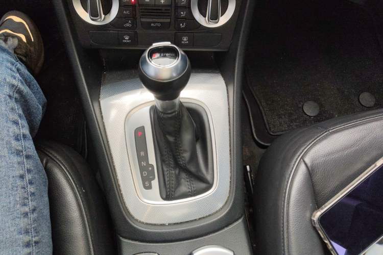 Used Audi Q3 2016 30 TFSI Collector's Edition Comfort Model Gear Lever