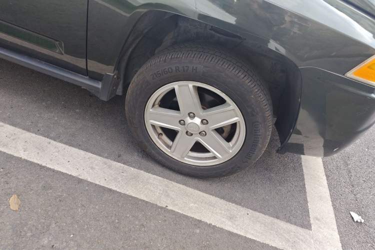 Used Jeep Compass 2010 2.4L four-wheel drive sport version
