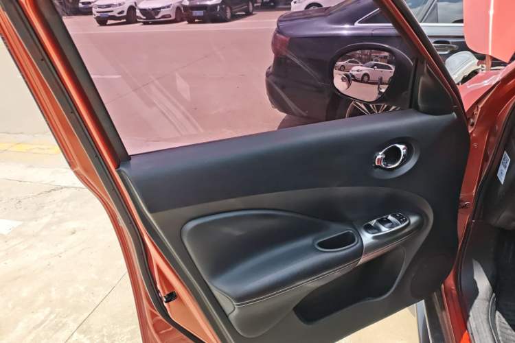 Used Infiniti ESQ 2014 1.6L Luxury Edition
