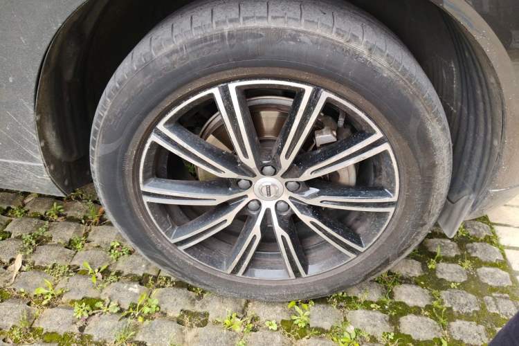 Used Volvo XC60 2021 T5 4x4 Smart Luxury Edition