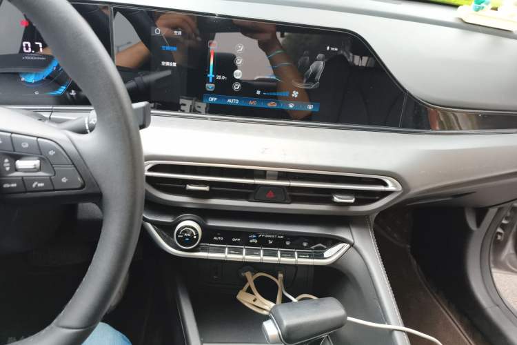 Used CHANGAN Eado 2021 PLUS 1.6L GDI CVT Luxury Model Audio And AC Panel