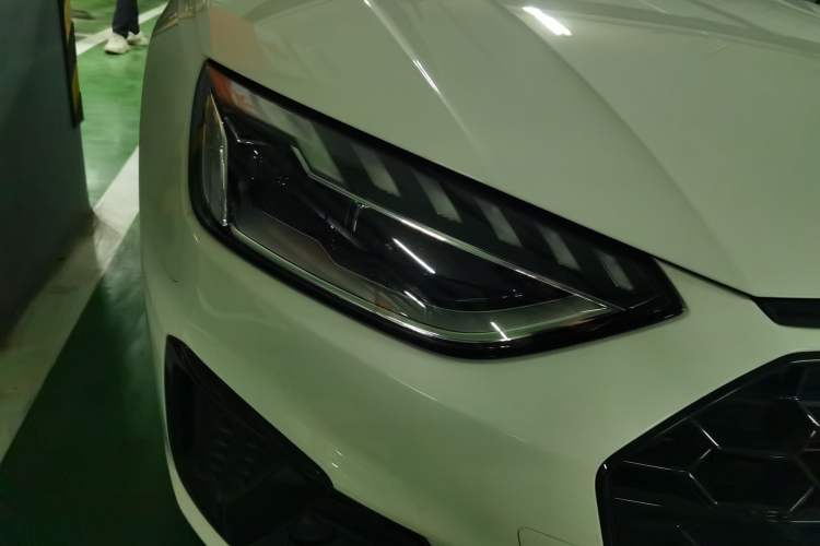 Used Audi A4L 2022 40 TFSI Luxury Dynamic Model