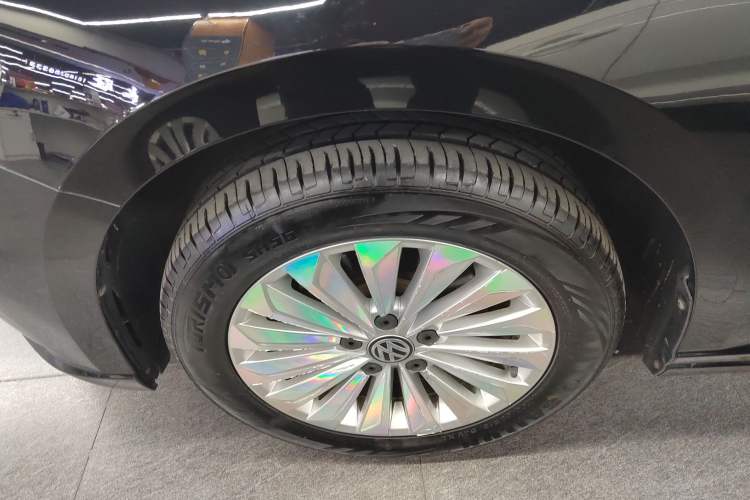 Used Volkswagen Lavida 2019 280TSI DSG Comfort Edition China VI standard Left Front Wheel Hub