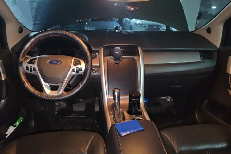 Used Ford Edge 2012 2.0T Elite Edition Center Console