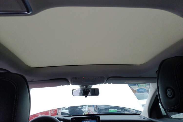 Used Mercedes-Benz C-Class 2019 C 260 L Sport Edition Headliner